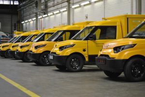 Украинских почтальонов хотят пересадить на электромобили