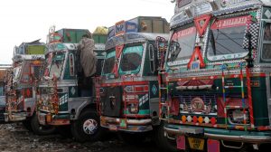 Индийцы создают дешевую систему, позволяющую превратить в «беспилотник» любой грузовик