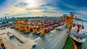 Перевалка контейнерів в українських портах скорочується