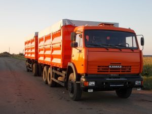 В Украине автотранспорт перевозит только четверть урожая зерновых