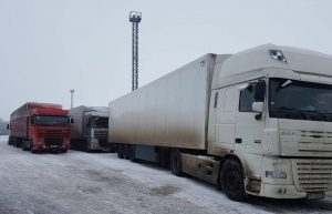 На украинско-российской границе в Харьковской области закрыли проезд для грузовиков