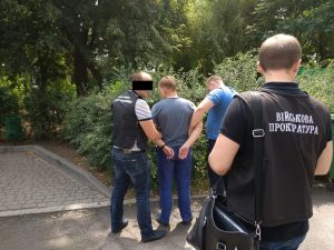 В Каменском задержали функционеров «Укрзализныци», требовавших деньги за подачу вагонов под погрузку