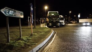 Больше места и безопасности – что даст реконструкция парковки для дальнобоев  в Бельгии