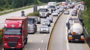 В яких країнах ЄС запроваджуються обмеження на вантажоперевезення 15 серпня
