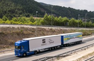 Испанцы проводят испытания автопоезда длиной 32 метра