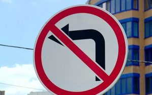 В Украине могут ограничить строительство левых поворотов на скоростных трассах