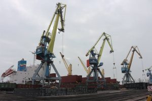Работа в Мариупольском порту не останавливается