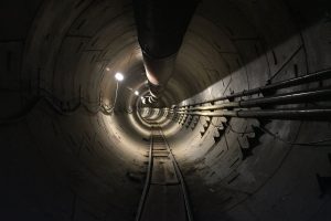 Илон Маск прокатился по тоннелю Hyperloop под Лос-Анджелесом