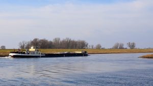 Украина и Беларусь договорились о восстановлении речного судоходства по Днепру