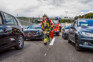 За блокирование проезда полиции при ЧП в Германии наказывают штрафом и лишением водительских прав