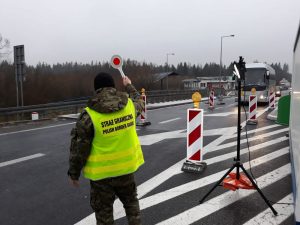 Чехія посилить перевірки вантажівок з харчовими продуктами не тільки на кордоні, а й у прикордонних з Польщею районах