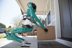 Ford создал двуногого робота для доставки посылок