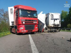 ДТП із вантажівками на дорогах України – огляд останніх подій (06.05 2019)