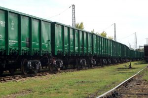 «Укрзализныця» хочет стать оператором зерновых грузов для мелких аграриев