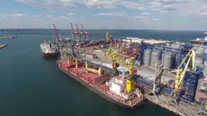 Вперше в історії України: Одеський порт прийняв партію нафти зі США