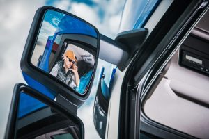 Отвлеченное вождение и последствия использования телефона за рулем