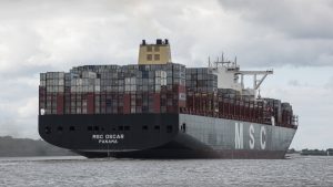 Європейські портові оператори виступають проти збільшення контейнеровозів