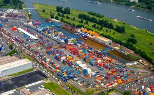 У порту Дуйсбург побудують найбільший у Європі річковий тримодальний термінал