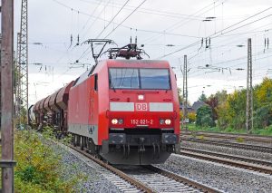 Німецький міністр транспорту вимагає від керівництва Deutsche Bahn витягти компанію з прірви