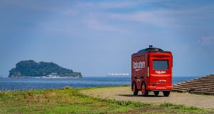 У Японії тестують роботизований фургон для доставки їжі для пікніка