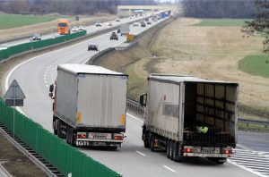 Введено нову заборону на обгін для вантажівок на трасі під польським Вроцлавом