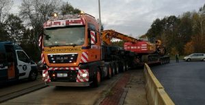 У Польщі затримали вантажівку масою понад 100 тонн