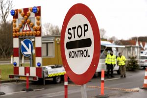 Дания и Норвегия снова продлевают пограничный контроль