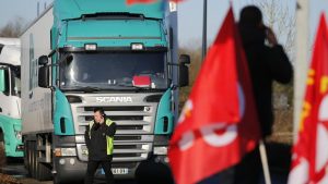 Во Франции планируют бастовать водители грузовиков