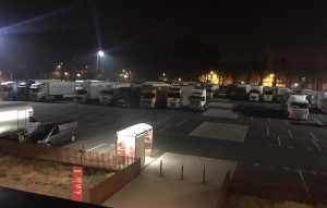 У Франції на одній із стоянок заборонили нічне паркування вантажівок