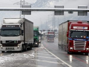 Власти Тироля ужесточили отраслевые ограничения на грузоперевозки в регионе