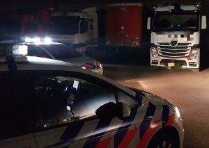 В Нидерландах полиция задержала воров, ограбивших фуру