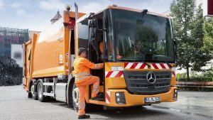 Daimler представил новый электрический грузовик для коммунальщиков