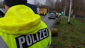 Поліція та митниця Нижньої Саксонії провели спільну перевірку вантажівок
