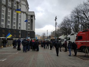 Українські автоперевізники розпочали протестну акцію