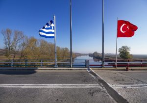 Турция перекрыла границу на некоторых участках на период карантина
