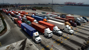 Порты Лос-Анджелеса и Лонг-Бич ввели новый сбор для дизельных грузовиков