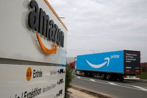 Суд зобов'язав Amazon обмежити діяльність компанії на території Франції
