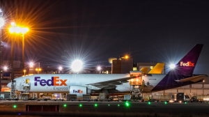 FedEx Express налагодило регулярне авіасполучення з Азією для доставки засобів індивідуального захисту