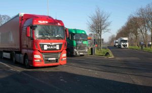 В Германии отменили запрет на движение грузовиков в выходные дни