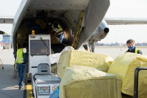 Аэропорт «Львов» и авиакомпания «Элерон» запустили международные грузовые авиаперевозки