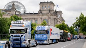 Немецкие перевозчики и экспедиторы провели акцию против демпинговых цен на перевозки