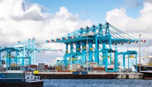 Порт Роттердама создаст первый европейский коридор для водородных грузовиков