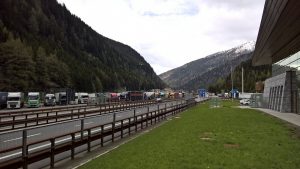 Австрийский автомобильный клуб хочет отменить дизельные льготы и ввести оплату за выхлопные газы и шум