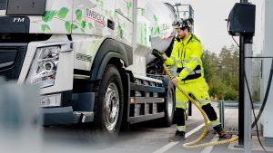 Volvo Trucks запускає клієнтські випробування електровантажівок для будівельної галузі