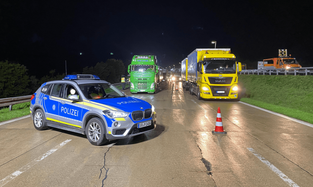 Немецкая полиция провела масштабную ночную проверку на трассе А3