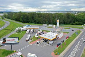 У Польщі відкрилася перша ЗПГ-заправка Shell для вантажівок