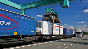 Немецкие железнодорожники не хотят 44-тонные грузовики на дорогах