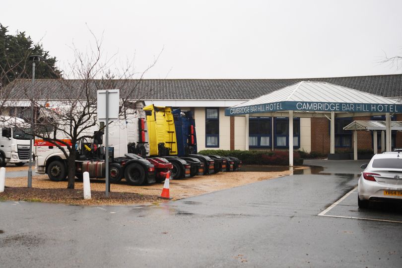 Готель у Кембриджі перетворили на карантинний центр для водіїв-вантажників.