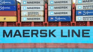 Контейнеровоз Maersk втратив сотні контейнерів у Тихому океані