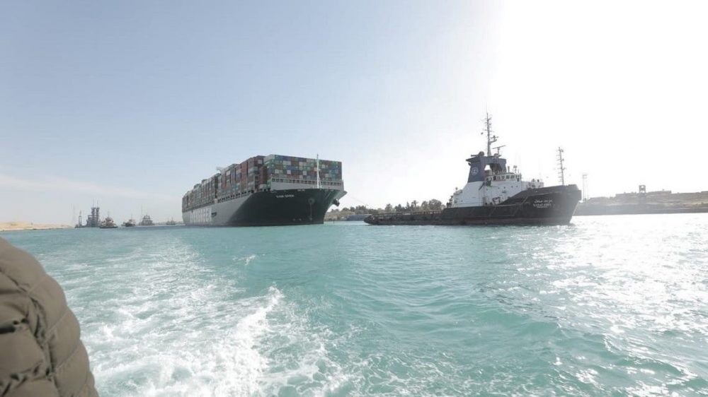 Страховщик контейнеровоза Ever Given оспорил арест судна египетскими властями